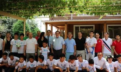 Участники турнира «Будущее зависит от тебя» встретились с футбольными звездами - dialog.tj - Россия - Таджикистан - Душанбе