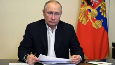 Владимир Путин - Путин заявил, что выпускаемых вакцин от коронавируса в России хватит на всех - gazeta.ru - Россия - Президент