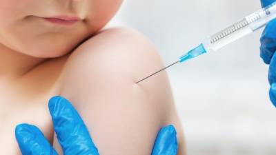 Владимир Путин - Александр Гинцбург - Гинцбург назвал вероятную дату появления вакцину от коронавируса для детей - 5-tv.ru - Россия