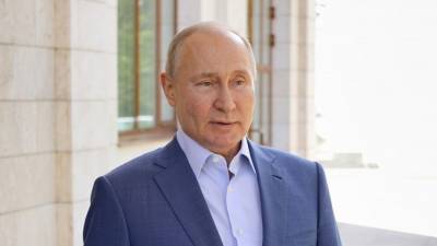 Владимир Путин - Путин рассказал, что у него была повышенная температура после прививки от COVID - 5-tv.ru - Россия