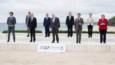 Джон Байден - Фотография лидеров G7 стала мемом - gazeta.ru - Англия - Президент