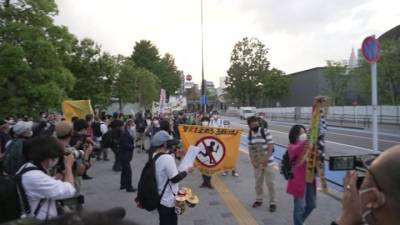 Оппозиция Олимпиаде: слова антиглобалистов находят отклик у японцев - vesti.ru - Токио