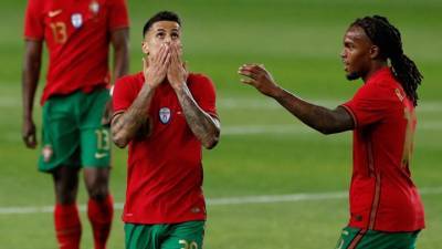 Жоау Кансел - Защитник сборной Португалии сдал положительный тест на COVID-19 - vesti.ru - Португалия - Венгрия