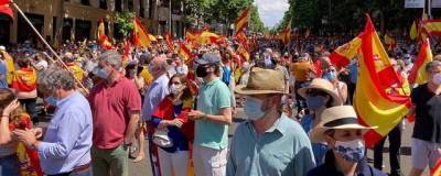 Тысячи испанцев протестуют против помилования каталонских политиков - runews24.ru - Испания - Мадрид