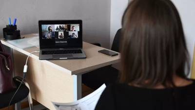 Московским вузам рекомендовали перейти на дистанционную работу - russian.rt.com - Москва