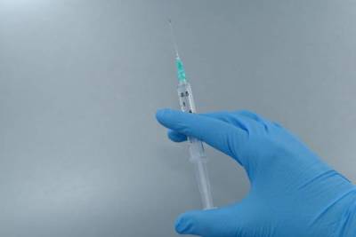 Сотни американцев получили просроченную дозу вакцины от коронавируса - versia.ru - New York - Нью-Йорк