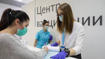 Дмитрий Песков - Песков отметил значимость и добровольность вакцинации от COVID-19 - iz.ru - Россия - Израиль - Президент