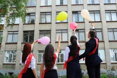 В Подмосковье отменили школьные выпускные из-за коронавируса - lenta.ru - Московская обл.