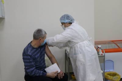 Алексей Текслер - В Челябинской области предложили давать выходной после вакцинации от COVID - aif.ru - Челябинская обл.
