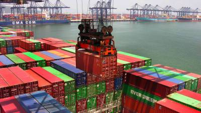 «Ъ»: заторы в портах Китая парализуют мировую торговлю - gazeta.ru - Китай - Гонконг - Шэньчжэнь - Яньтянь