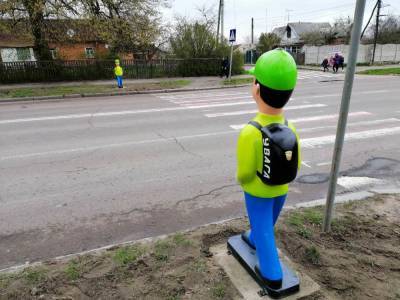 На пешеходных переходах в Запорожье предлагают установить фигуры школьников - inform.zp.ua - Запорожье