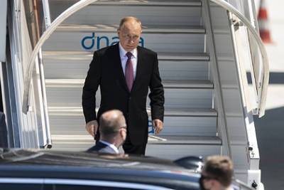 Владимир Путин - Джон Байден - Путин и Байден встретились и пожали руки - lenta.ru - Россия - Женева - Швейцария - Президент