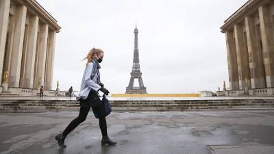 Жан Кастекс - Франция отменит обязательное ношение масок на улице - iz.ru - Франция - Израиль
