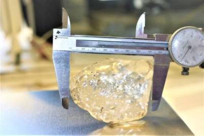 В Ботсване нашли третий по величине алмаз в мире - unn.com.ua - Киев - Юар - Ботсвана
