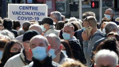 Более четверти населения Франции полностью вакцинированы от COVID-19 - russian.rt.com - Франция