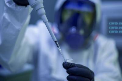 За последние сутки коронавирусом в России заразились 14 057 человек - aif.ru - Россия