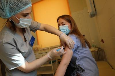 Предприниматели поддержали введение обязательной вакцинации от коронавируса - vm.ru - Москва