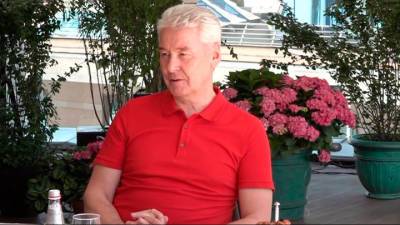 Сергей Собянин - Собянин предрек более жесткие ограничения в связи с COVID-19 - vesti.ru - Москва