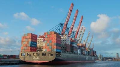 Мировой торговле предрекли кризис из-за закрытия порта в Китае - newdaynews.ru - Китай - Яньтянь