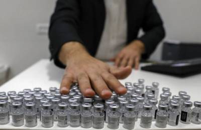 Нафтали Беннет - Израиль передаст палестинцам 1 млн доз вакцины против COVID-19 в обмен на соглашение - unn.com.ua - Киев - Израиль - Палестина