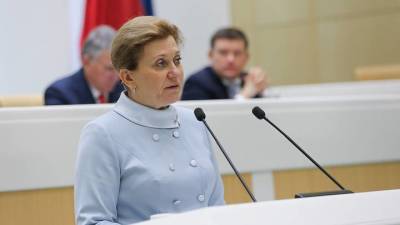 Анна Попова - Попова не рекомендовала проводить голосование на придомовых территориях в 2021 году - vm.ru