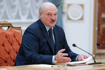 Александр Лукашенко - Лукашенко заявил о создании в Белоруссии вакцины против будущего штамма COVID-19 - lenta.ru