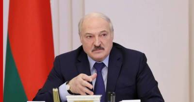 Александр Лукашенко - Лукашенко отказался вводить обязательную вакцинацию - profile.ru