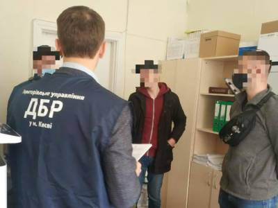 Патрульному, который препятствовал работе журналиста Кутепова, сообщили о подозрении - gordonua.com