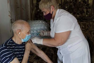 В Мичуринске вакцинировали против коронавируса более 100 маломобильных граждан - tambov.mk.ru - Мичуринск