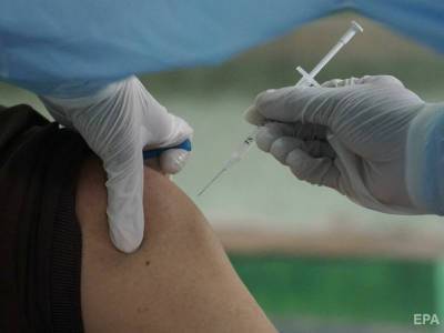 В мире сделали более 2,59 млрд прививок против COVID-19 – данные Bloomberg - gordonua.com - Китай