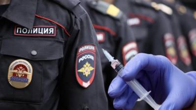 В Сочи полицейским запретили приходить на работу без прививки от коронавируса - rf-smi.ru - Сочи