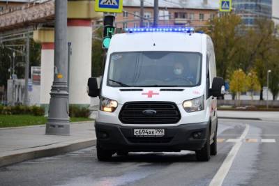 Ученые обновили прогноз по пику коронавируса в РФ - yur-gazeta.ru - Россия - Санкт-Петербург