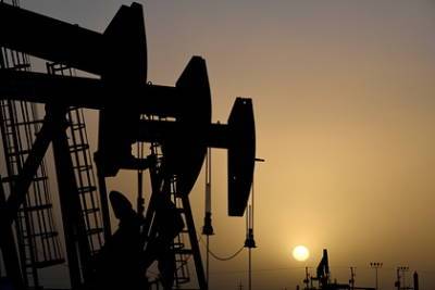 Нефти предсказали скорый рост до 100 долларов - lenta.ru