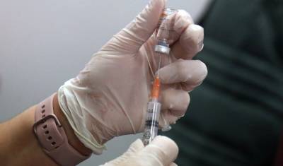 Вопрос дня: почему только три страны не допускают чужие вакцины и Россия в их числе? - newizv.ru - Россия