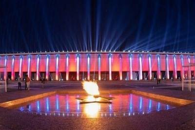 «Лучи победы» осветили небо над Новосибирском в ночь на 22 июня - novos.mk.ru - Новосибирск - Президент