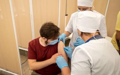 В Украине резко выросли темпы COVID-вакцинации - korrespondent.net - Украина