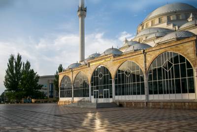 В Дагестане временно запретили посещение мечетей и храмов - etokavkaz.ru - республика Дагестан
