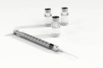 Частные клиники смогут делать бесплатные прививки - pnp.ru