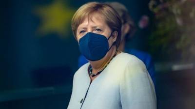 Ангела Меркель - Меркель привилась от COVID-19 компонентами разных вакцин - 5-tv.ru - Германия