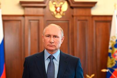 Владимир Путин - Путин предупредил россиян о риске поездок за границу - lenta.ru - Россия - Президент