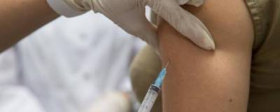 Около 500 случаев миокардита и перикардита после вакцинации от COVID-19 выявили в США - runews24.ru