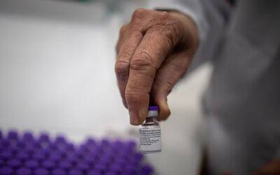 Саудовская Аравия одобрила смену вакцин для первой и второй доз и мира - cursorinfo.co.il - Саудовская Аравия
