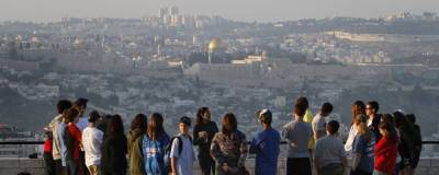 Нафтали Бенет - Израиля передумал открывать границу для привитых туристов - runews24.ru - Израиль