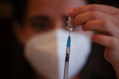 ВОЗ впервые разрешила вакцинировать детей и подростков от коронавируса - lenta.ru