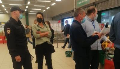В Иркутске проводят рейды по соблюдению санэпидемтребований в общественных местах - runews24.ru - Иркутск