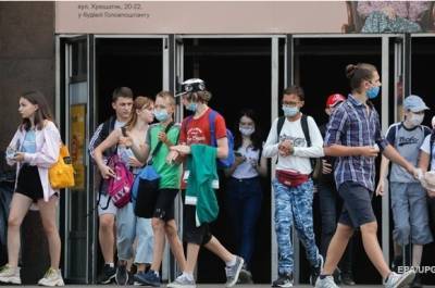 В Украине коронавирусом заразились свыше 900 человек - real-vin.com - Россия - Украина
