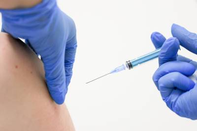 Власти разъяснили правила приема привитых иностранной вакциной на Кубани - lenta.ru - Краснодарский край
