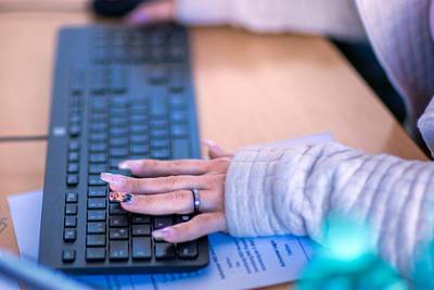 Личные данные более половины россиян оказались в открытом доступе - lenta.ru