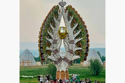 Церемонию открытия якутского праздника Ысыах Олонхо проведут в онлайн-формате - lenta.ru - республика Саха - район Олекминский