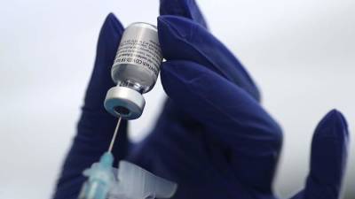 Фармрегулятор США расширил предупреждения к вакцинам Pfizer и Moderna - iz.ru - Сша - Израиль